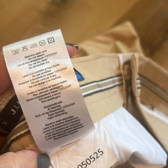 J Lindeberg Men's 29 Kahki Golf Cargo Shorts Quick Dry Performance - Picture 7 of 9